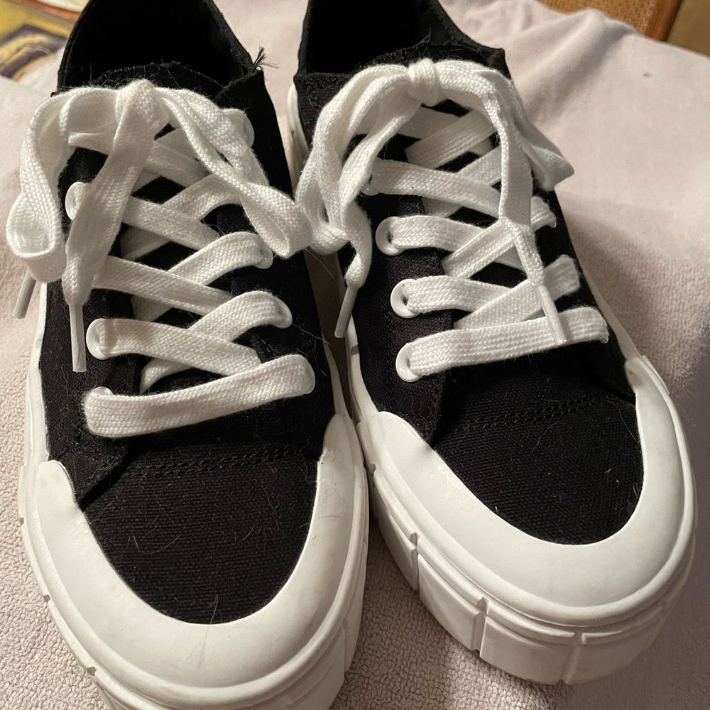 Womens Sneakers